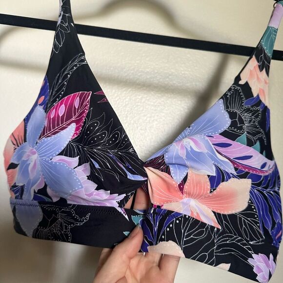 Bikini Swim Top size Large - Picture 4 of 5